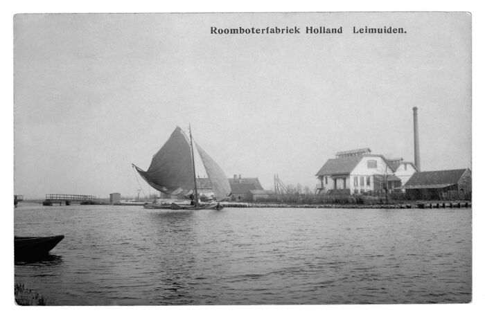 Ansichtkaart Leimuiden, Roomboterfabriek Holland